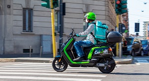 Deliveroo adotta gli e-scooter GoVolt