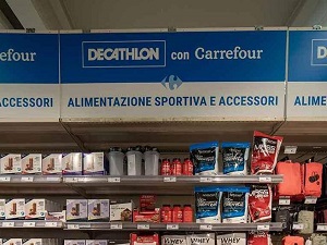 I prodotti Decathlon in vendita da Carrefour