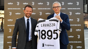 La Juventus beve caffè Lavazza
