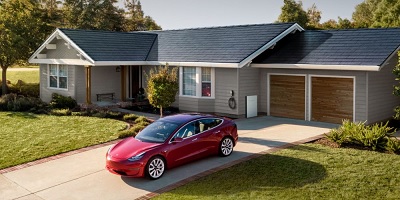 Tesla presenta Solar Roof, le nuove tegole solari per generare energia elettrica pulita dal tetto