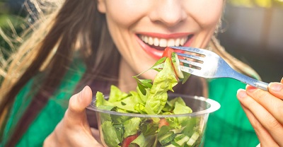 Italiani attenti a tavola ma pigri