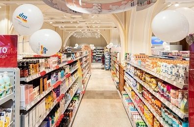 Apre in Italia lo shop online di dm