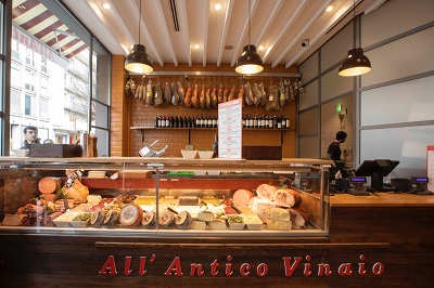 Apre a Bergamo All’Antico Vinaio, il primo store in joint venture con Percassi