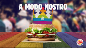 Milano Pride, Burger king presenta il Whopper a tema