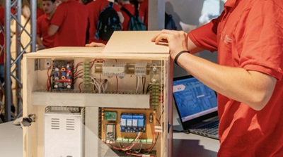 Tre grandi per la meccatronica