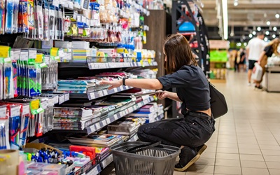 Calano gli allievi ma non le spese