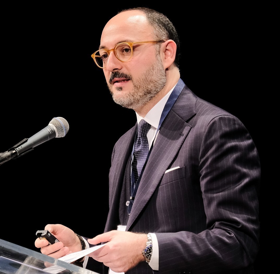 Proiezioni EY: PIL +0,4% ed inflazione al 2,1%, nel 2025