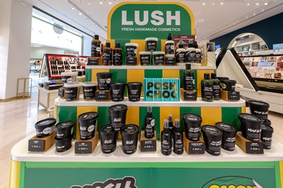 Le profumerie eb® ampliano il proprio portfolio con l'arrivo di Lush
