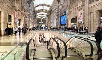 Food court sul binario giusto