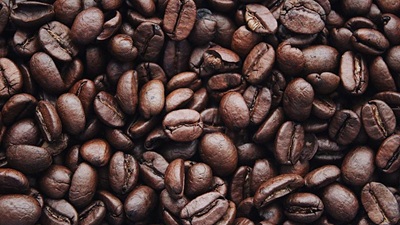 Sull’impero del caffè non tramonta mai il sole