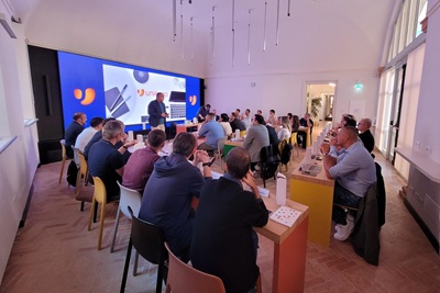 Unieuro consegna i diplomi ai futuri store manager