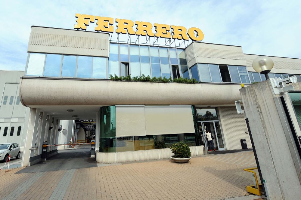 Ferrero ridisegna i vertici