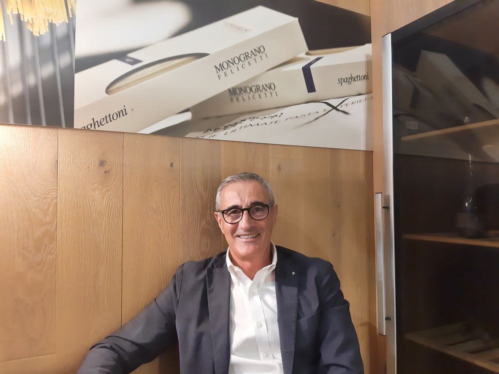 Felicetti guarda oltre lo scaffale