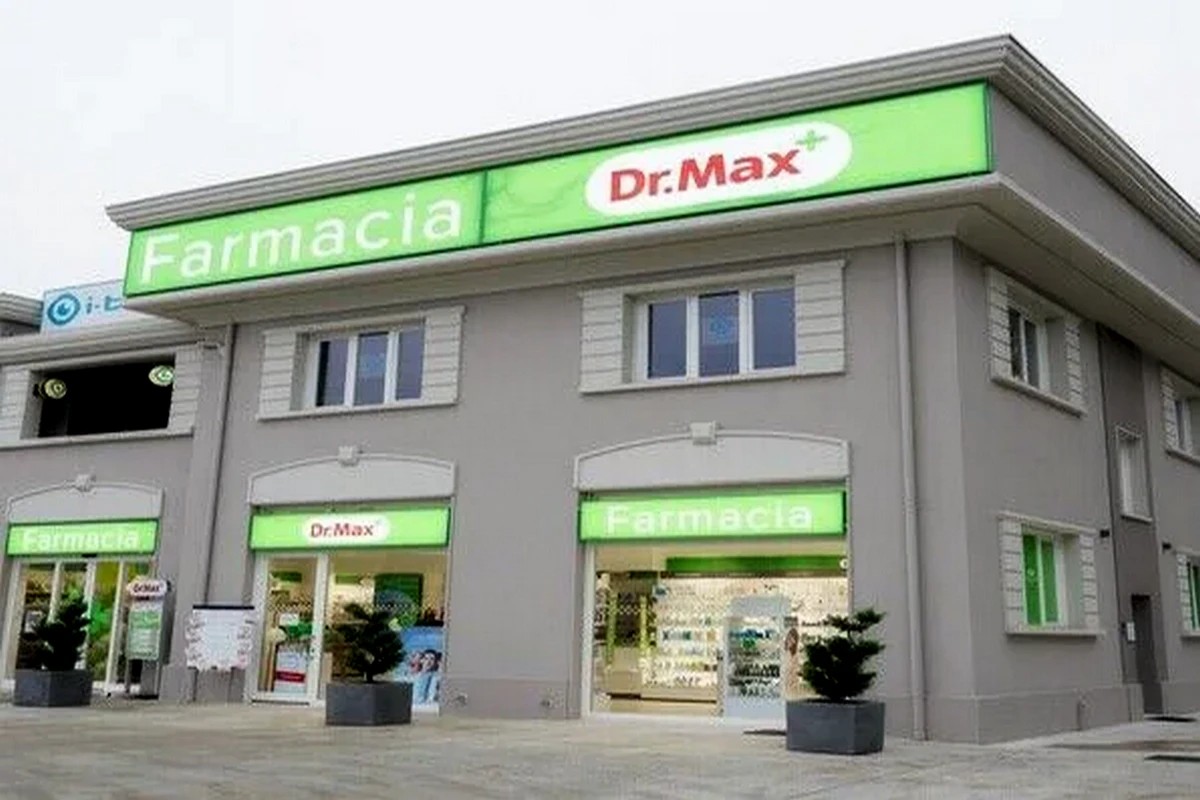 Il 100% di Farmacie Italiane promesso a Dr. Max