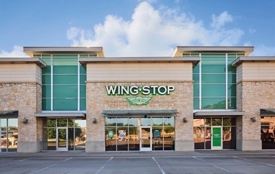 Wingstop: superati i 3.000 ristoranti e i 5 miliardi di dollari di vendite