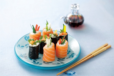 La Sushi Generation diventa adulta: cambiano le scelte, il salmone resta protagonista